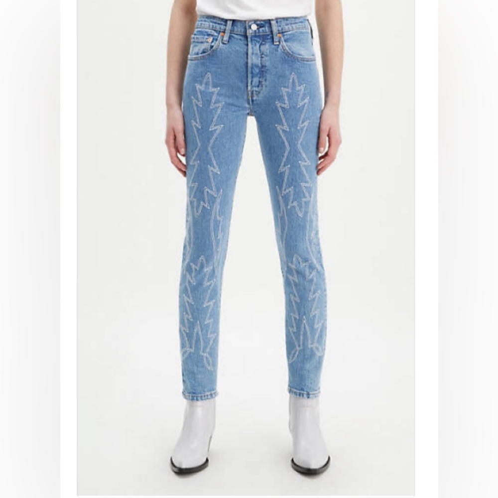 Levi’s 501 button fly skinny embroidered Women's Jeans size 29